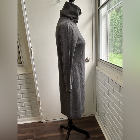 J Crew 100% Wool Turtleneck‎ Dress medium workwear preppy timeless holiday - Picture 2 of 8